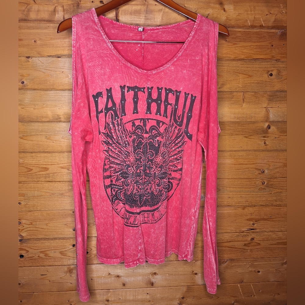 ❤️ Faithful the Brand Women's Acid wash Pink Graphic Top Off shoulders Size L